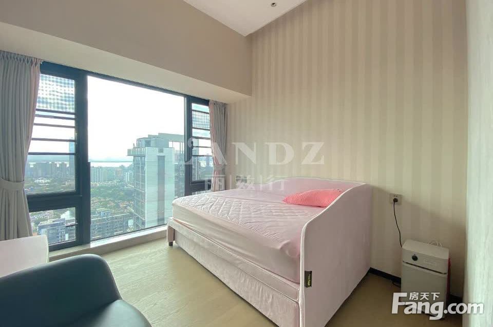 800平法式精装！双花园4车位4套房！香蜜湖一号别墅，功能性